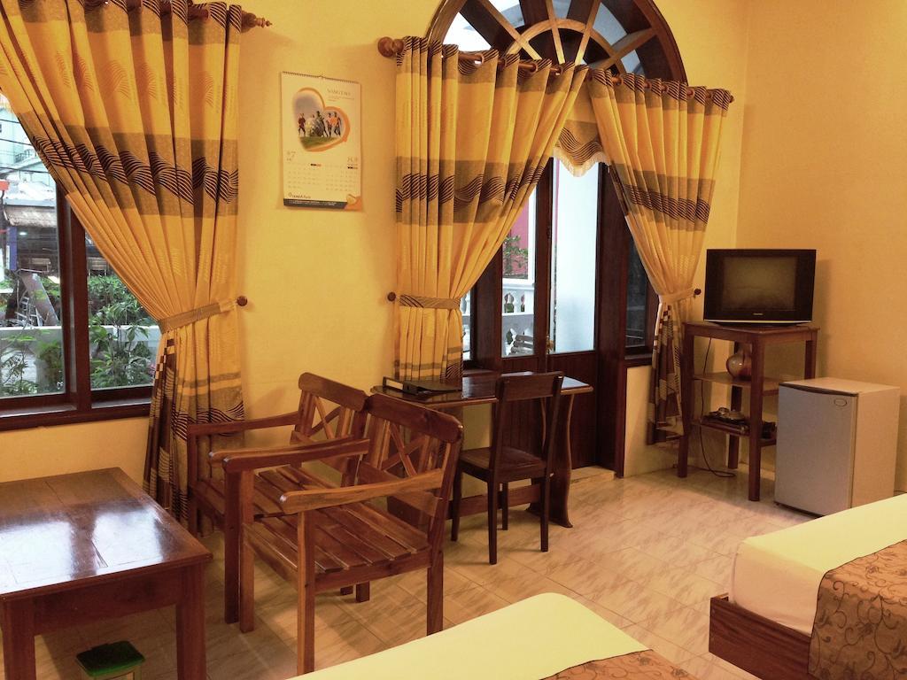 Dong Loi Hotel Hué Eksteriør billede